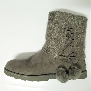 Gray Winter Rain Boots for Ultimate Comfort
